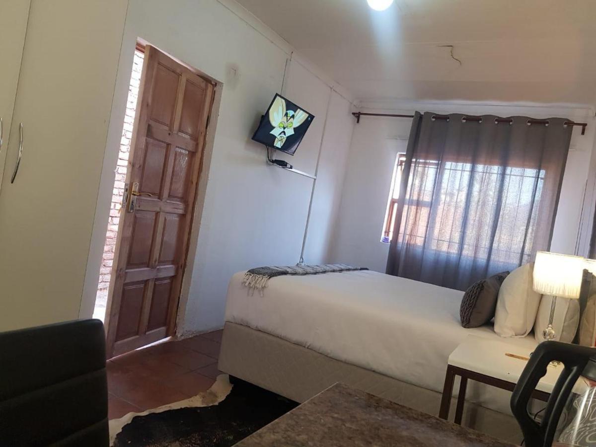 Hotel Aloe 40 à Burgersfort Extérieur photo